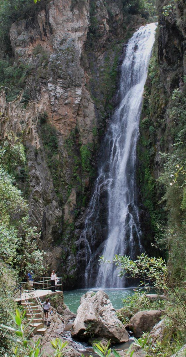 Водопад Агуас Бланкас