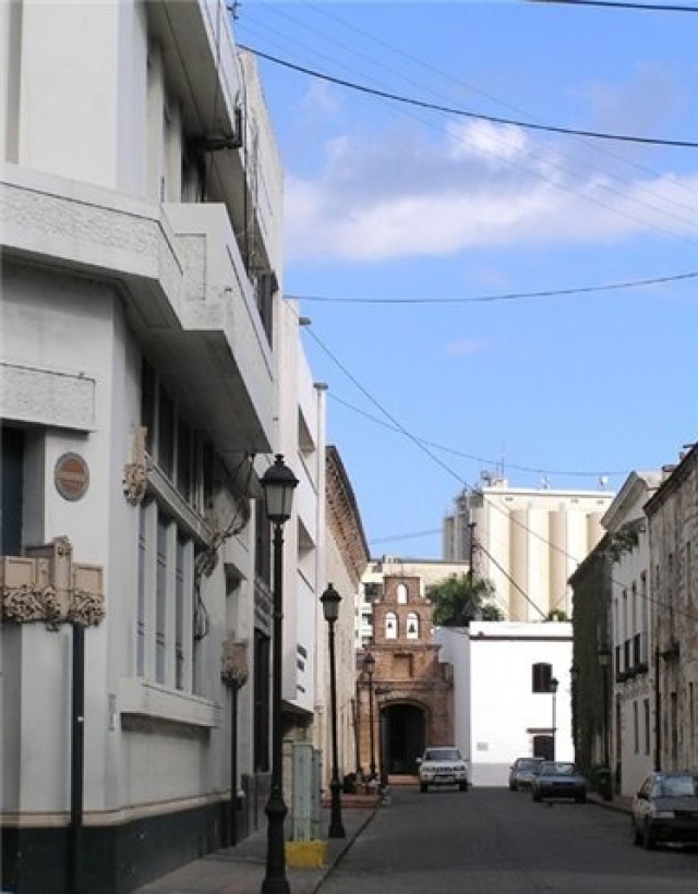 Улица Лас Дамас в Санто Доминго