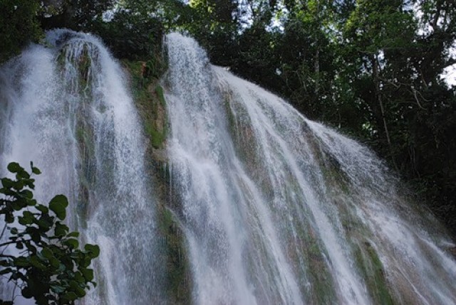 27 водопадов Доминиканы