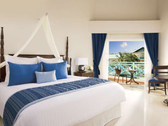 Отель Dreams La Romana Resort and Spa 5*