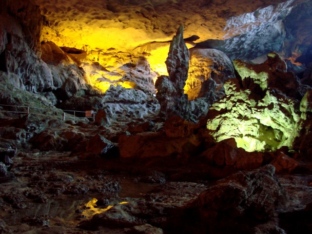 Пещера «Фун-фун»