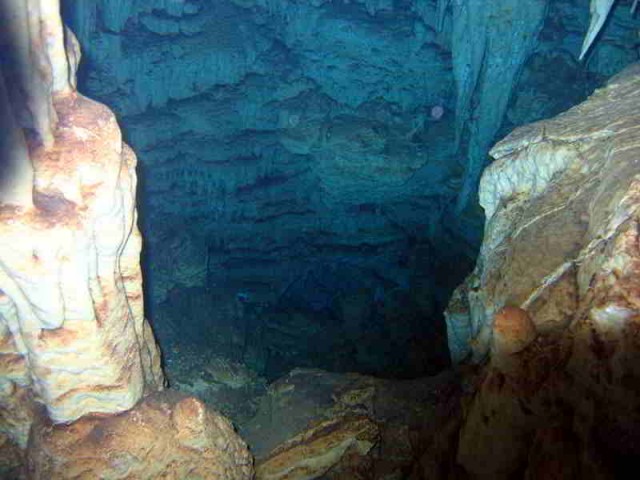 Пещера "Таино"